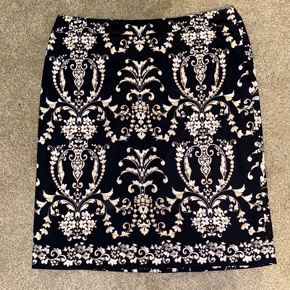 Black skirt